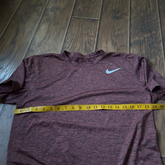 Nike Heathered Maroon T-Shirt - Picture 3 of 5